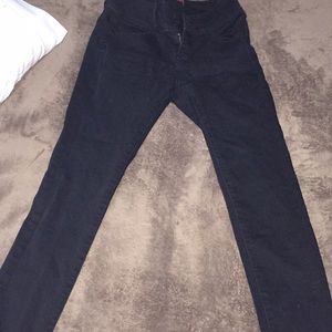 Black Highwaisted Jeans